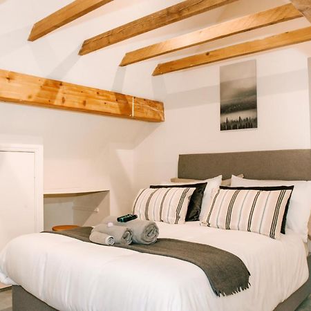 Holly Cottage, 2 Bed House, Sleeps 6 Cleobury Mortimer Eksteriør bilde