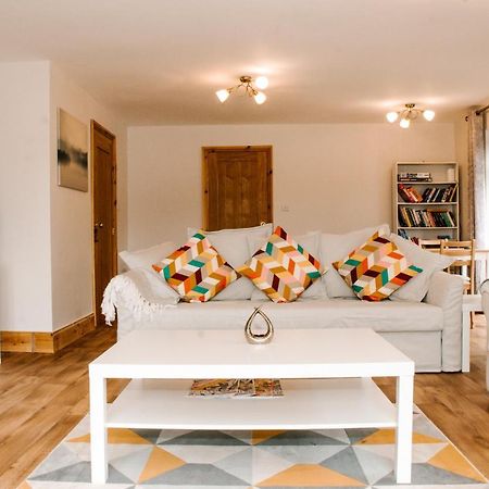 Holly Cottage, 2 Bed House, Sleeps 6 Cleobury Mortimer Eksteriør bilde