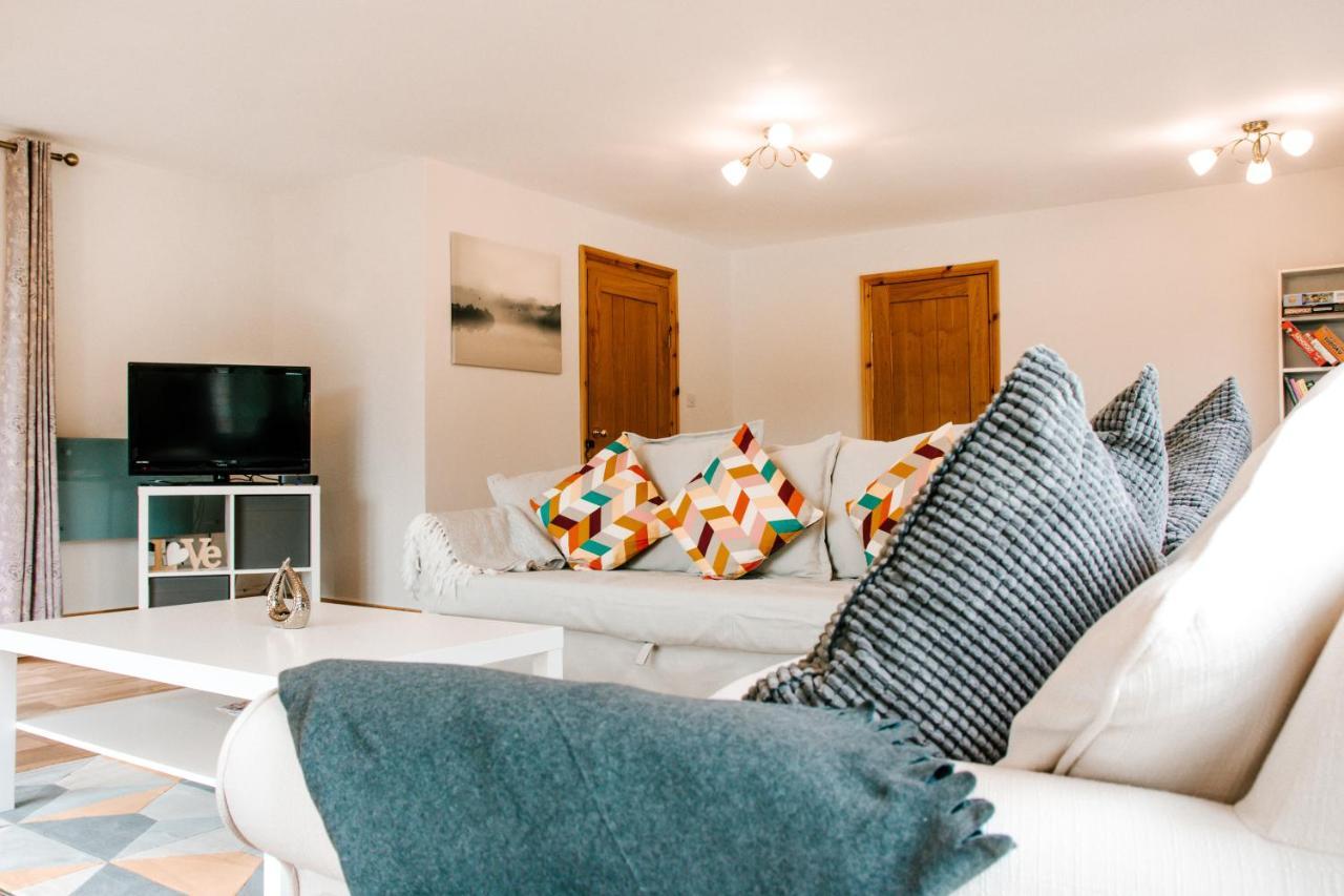 Holly Cottage, 2 Bed House, Sleeps 6 Cleobury Mortimer Eksteriør bilde