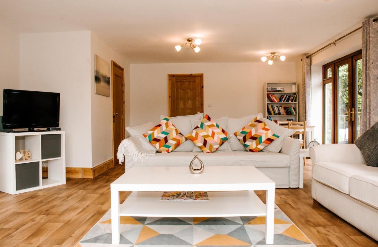 Holly Cottage, 2 Bed House, Sleeps 6 Cleobury Mortimer Eksteriør bilde